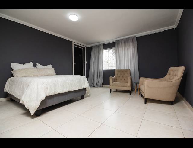 6 BEDROOM FREESTANDING FOR SALE IN ESCOMBE